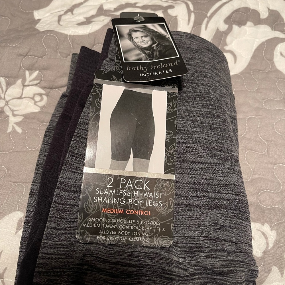 Shaping shorts (2 pair)